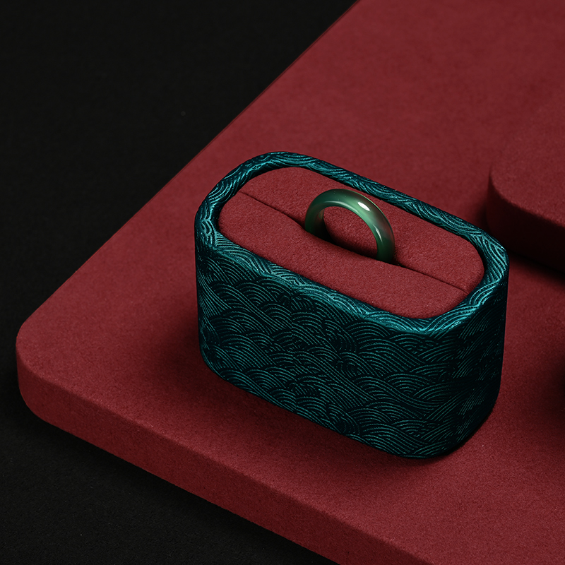 FANXI factory Red Microfiber and leather Jewelry display set