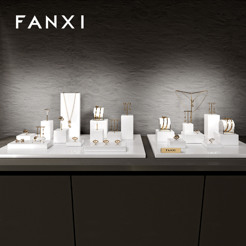 FANXI luxury White MDF spray paint Jewelry Display