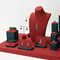 FANXI custom Green and Red Microfiber leather jewellery display