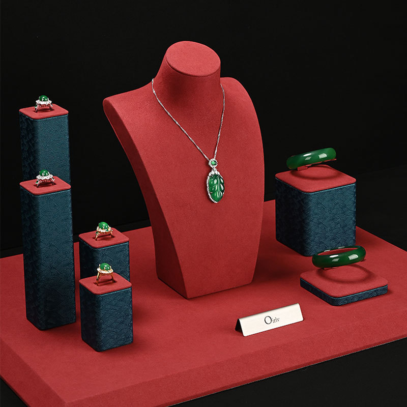 FANXI custom Green and Red Microfiber leather jewellery display