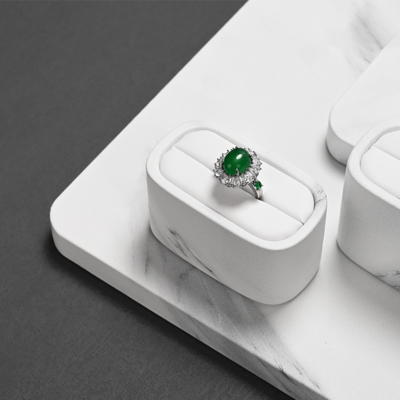 FANXI hot sale white leather luxury jewelry display set
