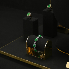 High-end metal frame jewelry display set with black microfiber