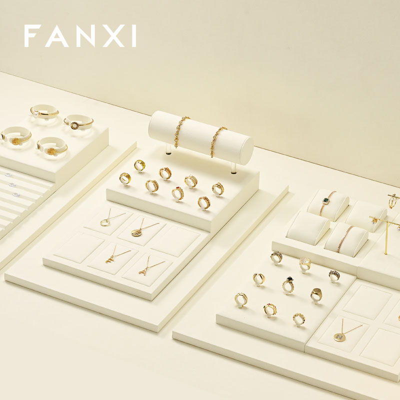 FANXI new arrival Beige Microfiber jewellery ring display