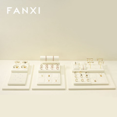 FANXI new arrival Beige Microfiber jewellery ring display
