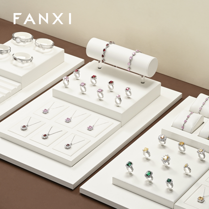 FANXI factory White Leather luxury jewellery display