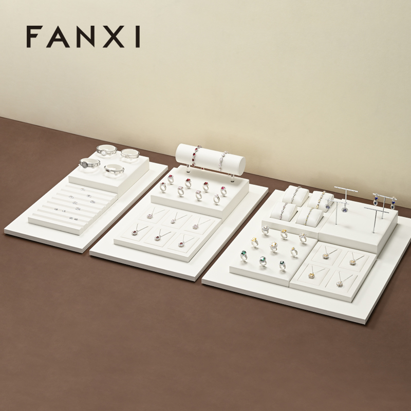 FANXI factory White Leather luxury jewellery display