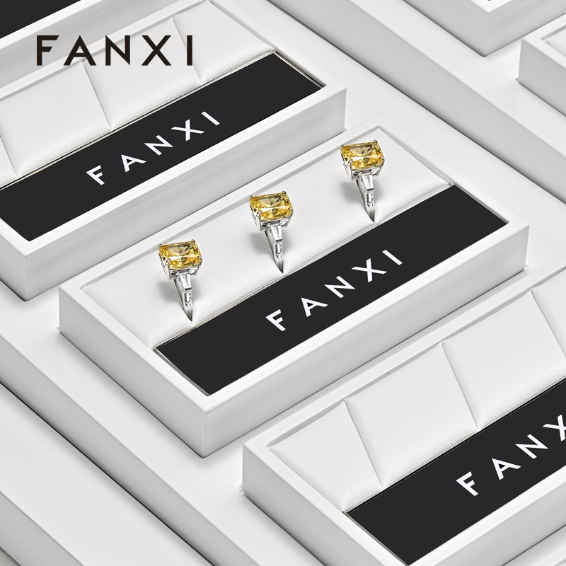 FANXI Factory White lacquer luxury jewellery display