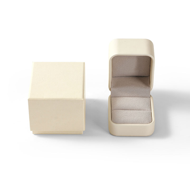 FANXI Custom beige leather Microfber Ring Box