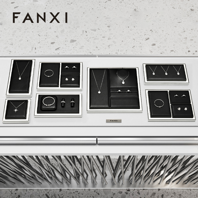 FANXI Factory Black Leather Jewelry Display
