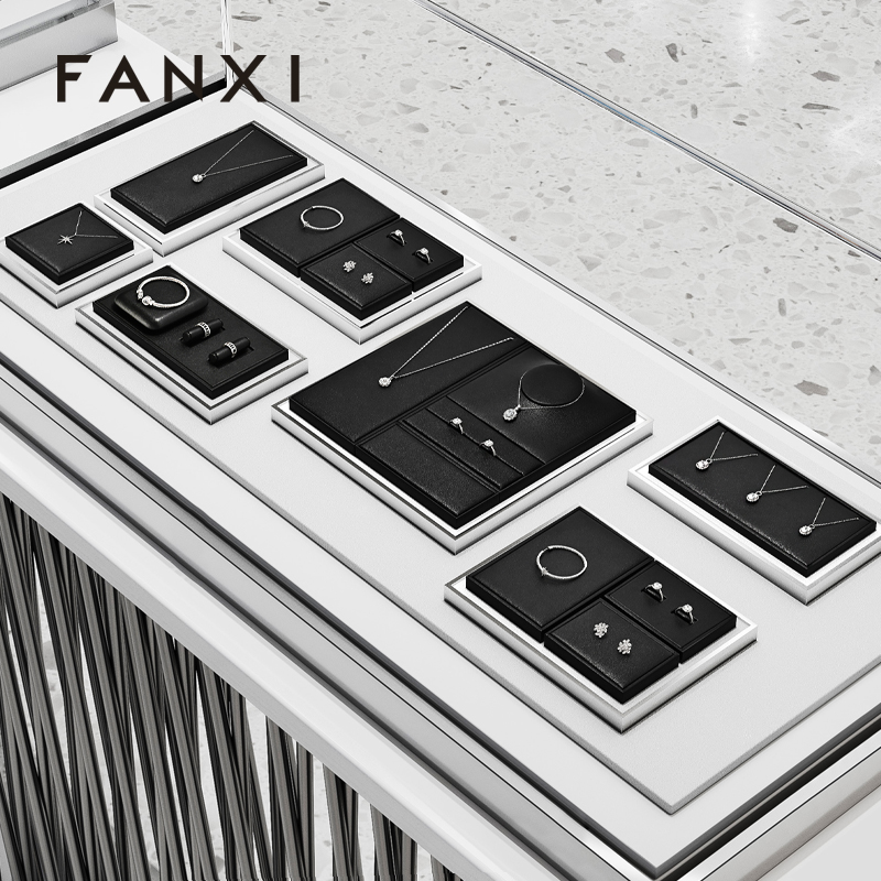 FANXI Factory Black Leather Jewelry Display