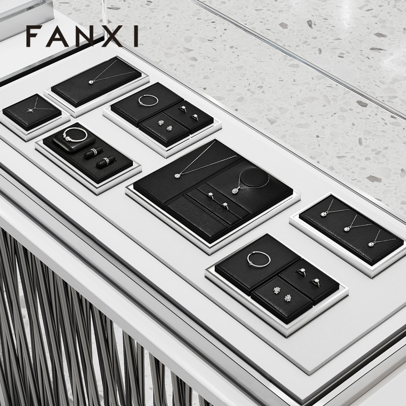 FANXI Factory Black Leather Jewelry Display