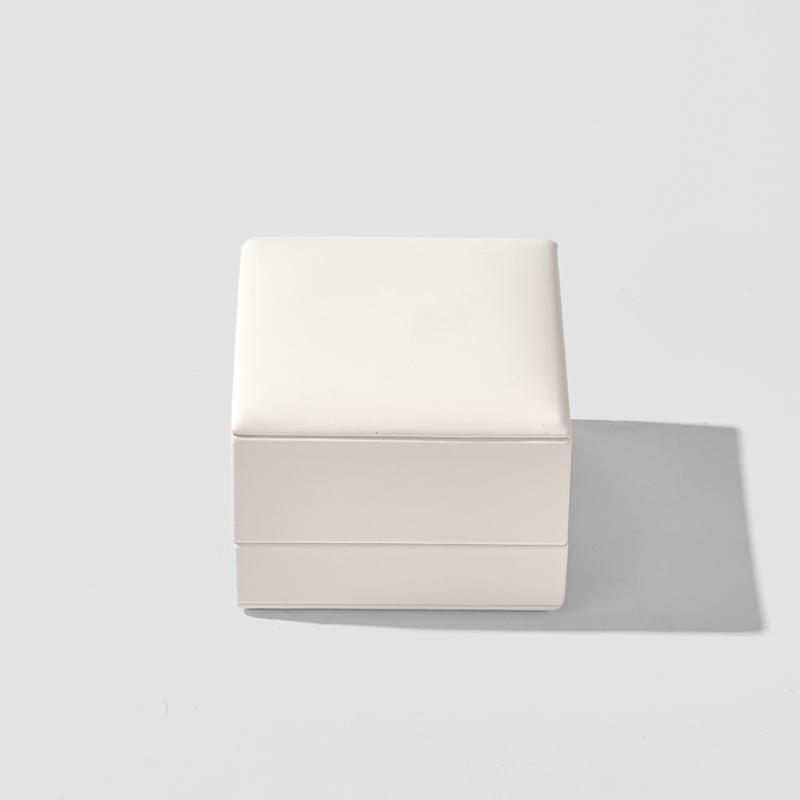 FANXI Custom white microfiber jewelry box