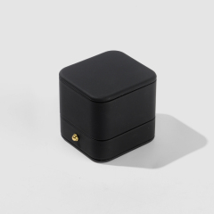 FANXI Custom black velvet and leather jewelry box