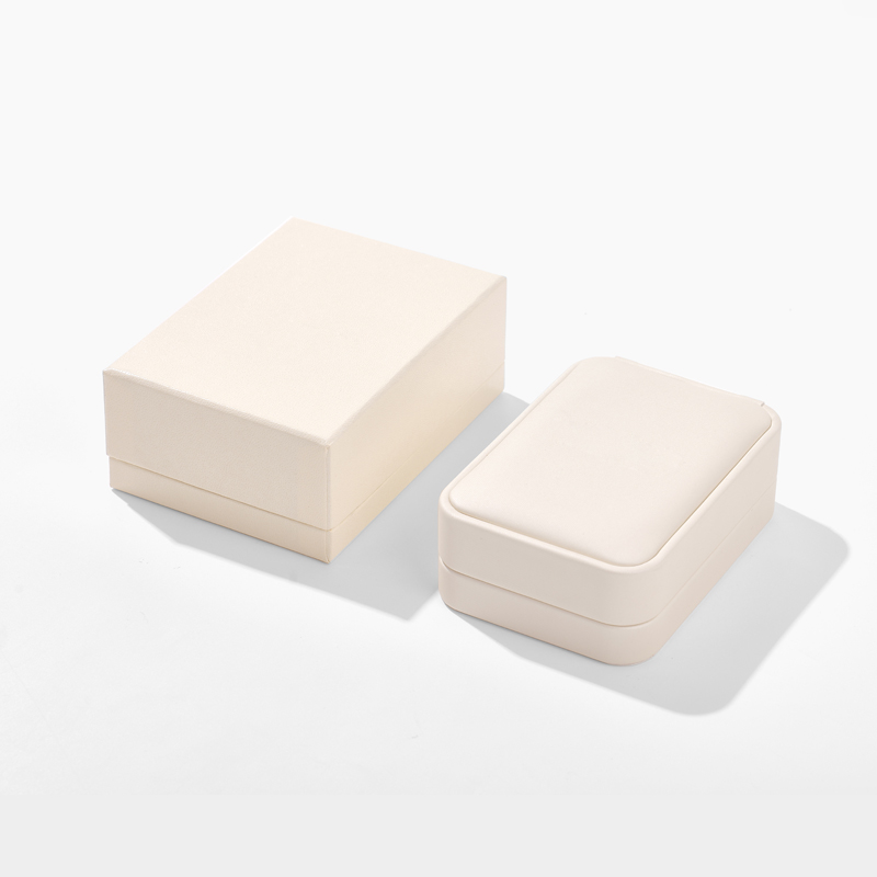 FANXI Custom off white microfiber jewelry box