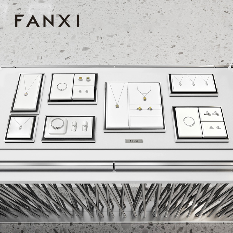 FANXI Wholesale Leather White Jewelry Display