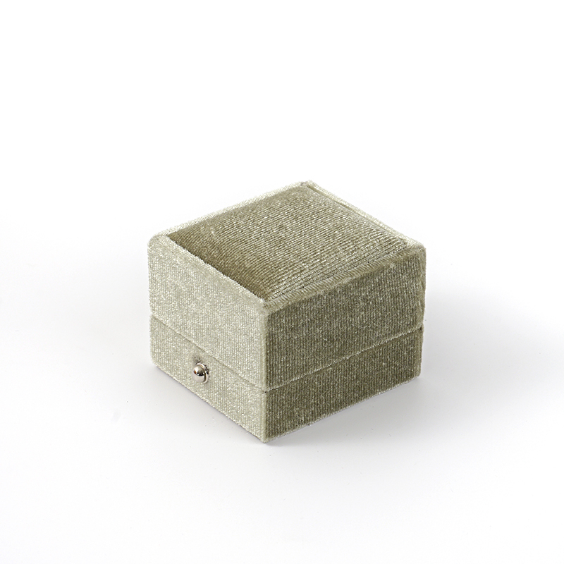 FANXI Custom green velvet ring box