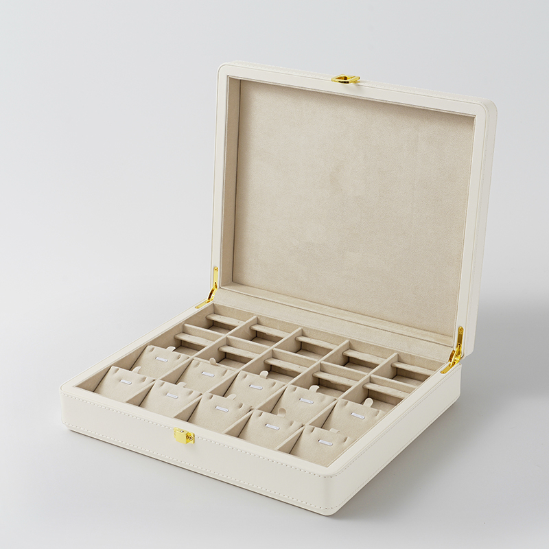 FANXI Custom white suede pendant case