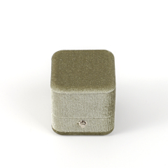 FANXI Custom green velvet ring box