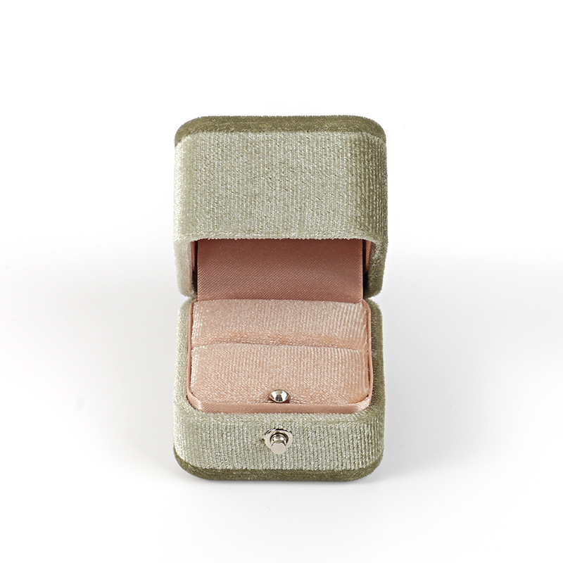 FANXI Custom green velvet ring box