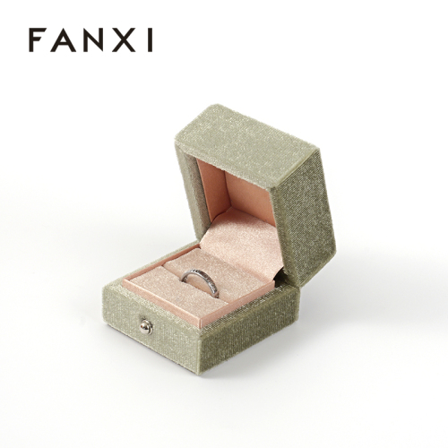 FANXI Custom green velvet ring box