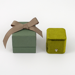 FANXI Custom olive green velvet ring box