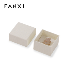 FANXI Custom beige leatherette ring box