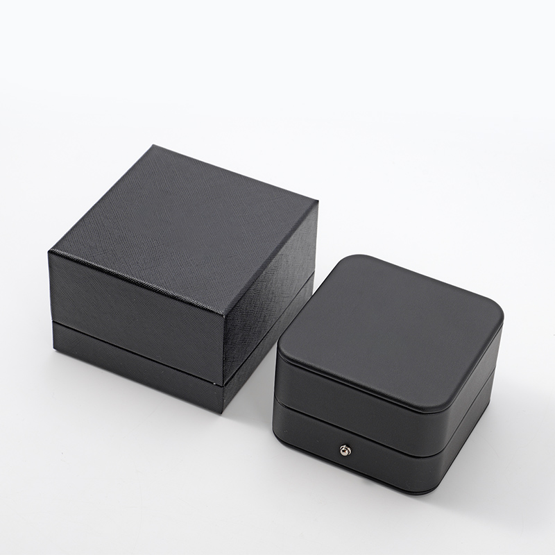 FANXI Custom black PU leather velvet necklace box