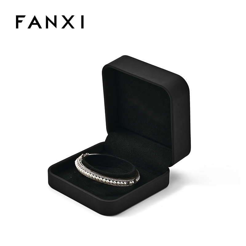 FANXI Custom black PU leather microfiber bracelet box