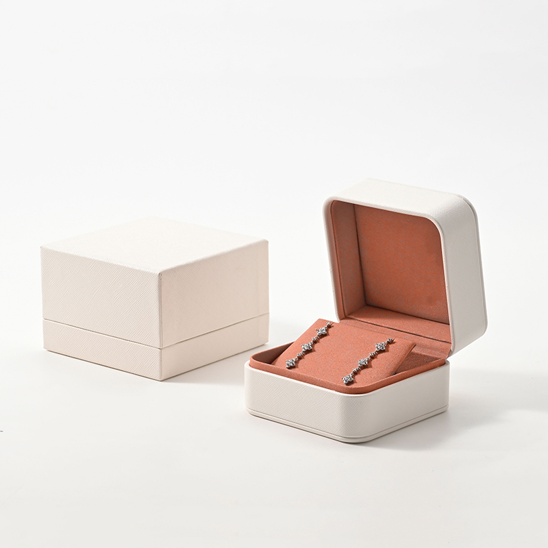 FANXI Custom White Microfiber Ring Box