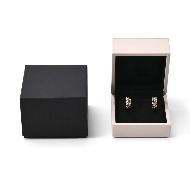 FANXI Custom Pink PU Leather Microfiber Ear Nail Box