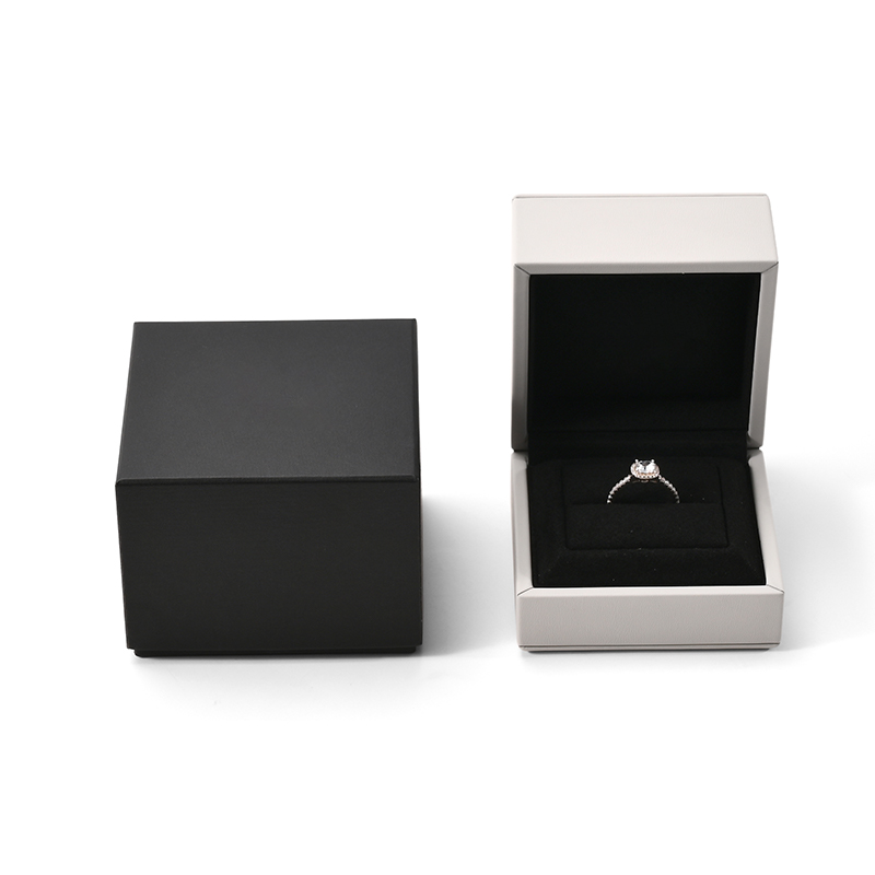 FANXI Custom White PU Leather Microfiber Ring Box