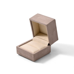 FANXI Custom Polychrome Suede Microfiber Ring Box