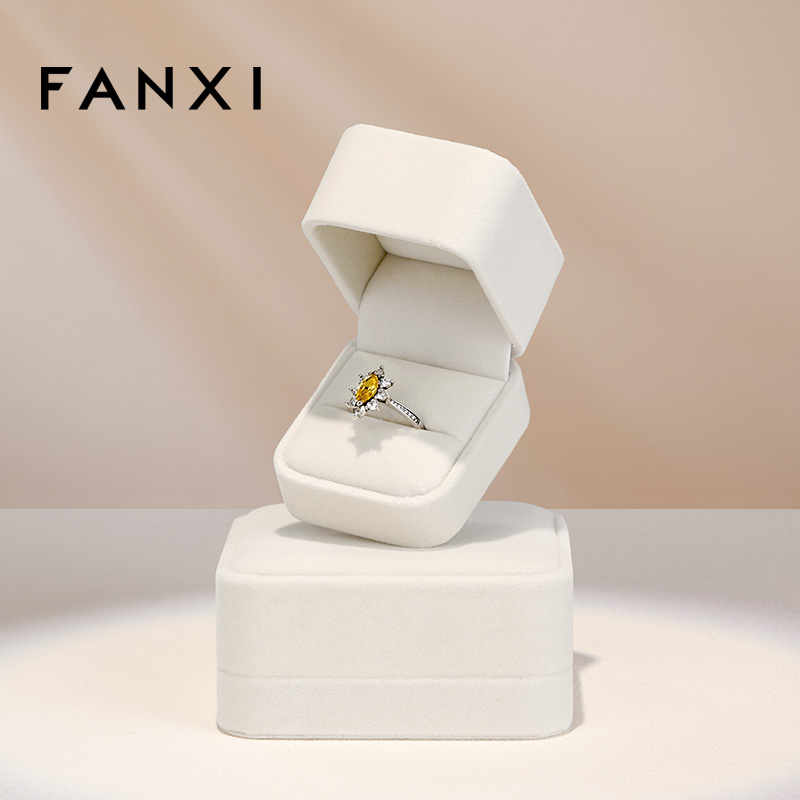 FANXI Luxury Off-white Long Plush Velvet Jewellery Box