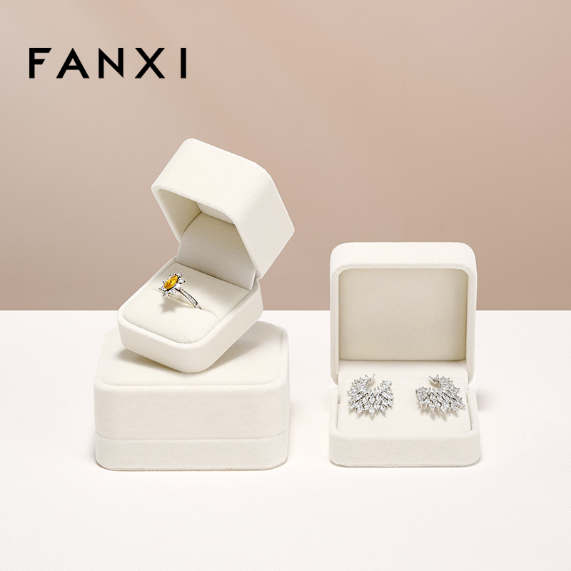 FANXI Luxury Off-white Long Plush Velvet Jewellery Box