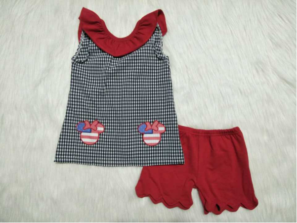 Embroidery suit