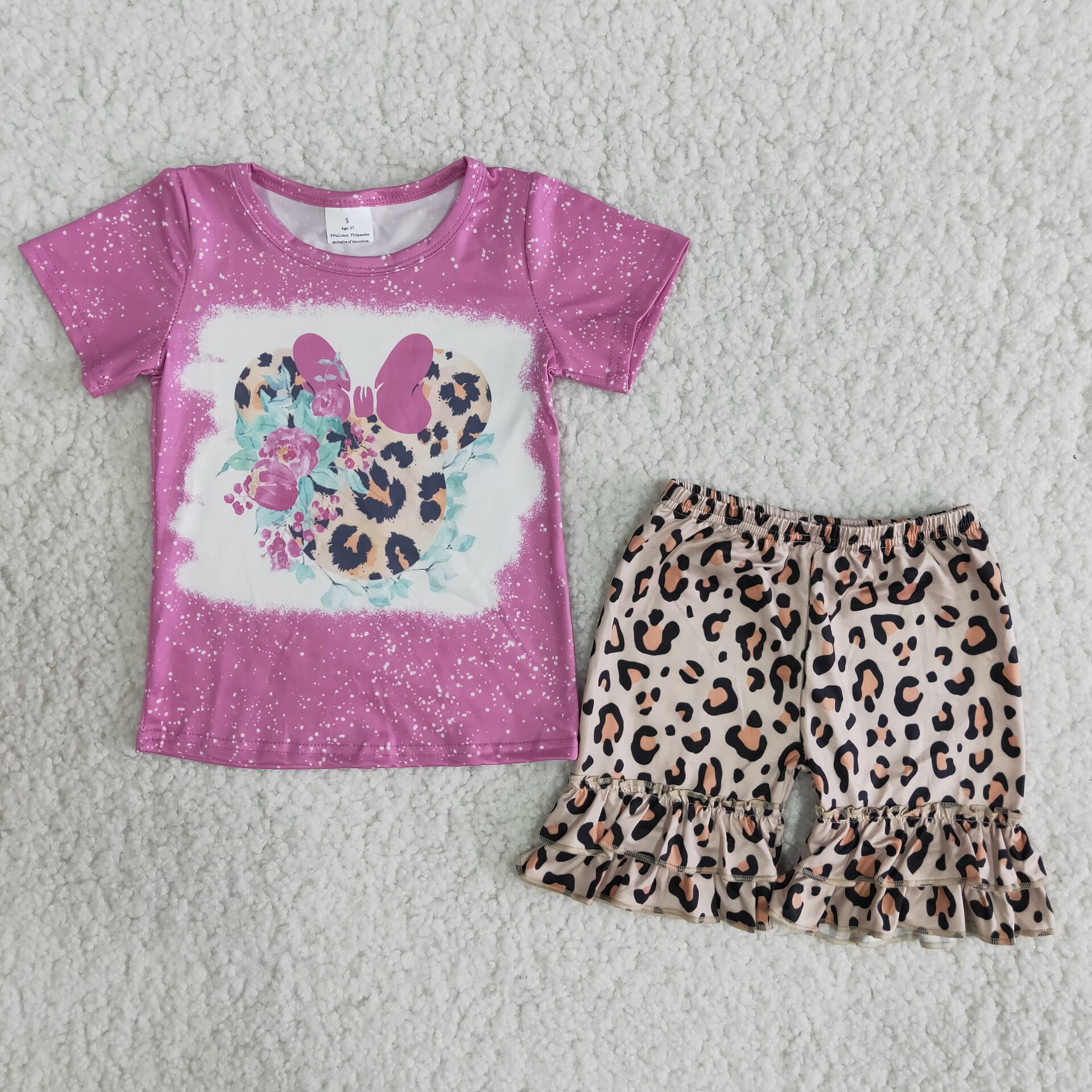 Leopard print shorts with bow