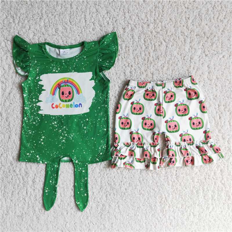 Cartoon bear pink suit