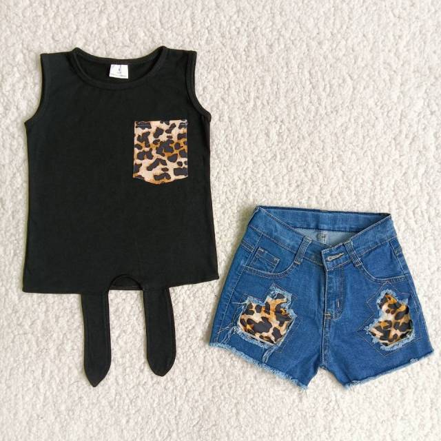 Summer Pocket Sleeveless Top + Leopard Denim Shorts