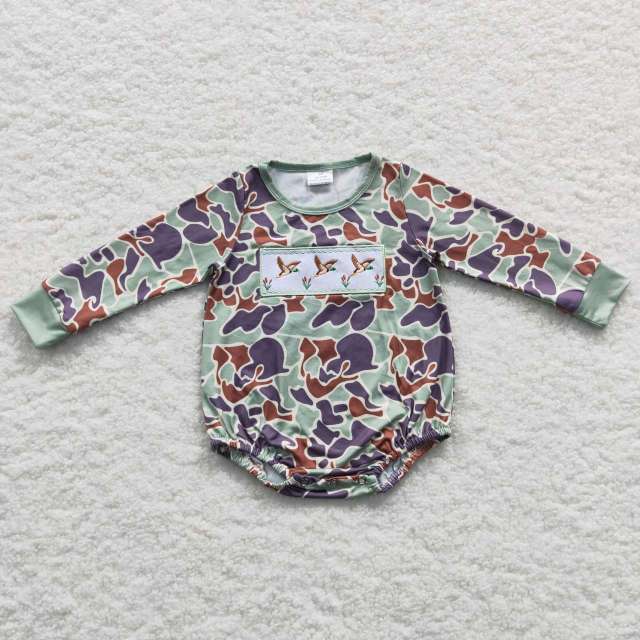 LR0286 Boys Embroidered Duck Camouflage Long Sleeve Bodysuit