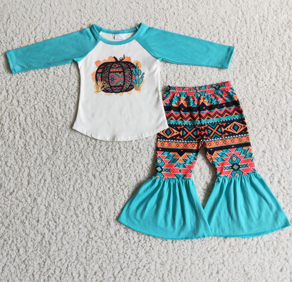6 A18-14 Geometric Pattern Pumpkin Top Diamond Flared Pants Set