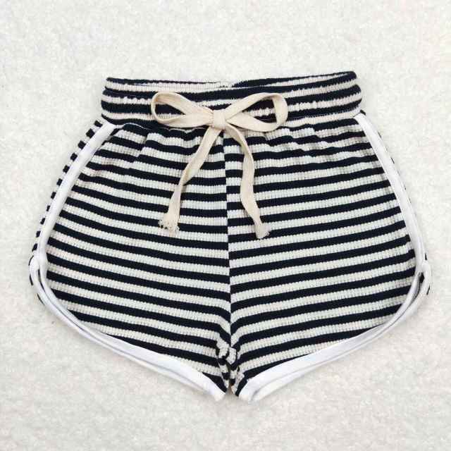SS0209 Black and white plaid shorts