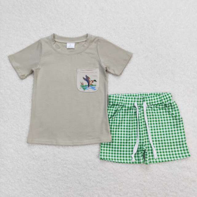 BSSO0734 Duck Pocket Short Sleeve Green Plaid Shorts Set
