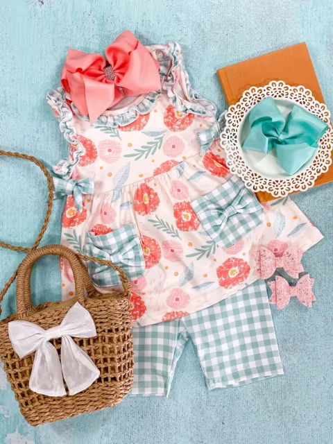 pre sale girls summer suit sleeve top  and lattice print  shorts