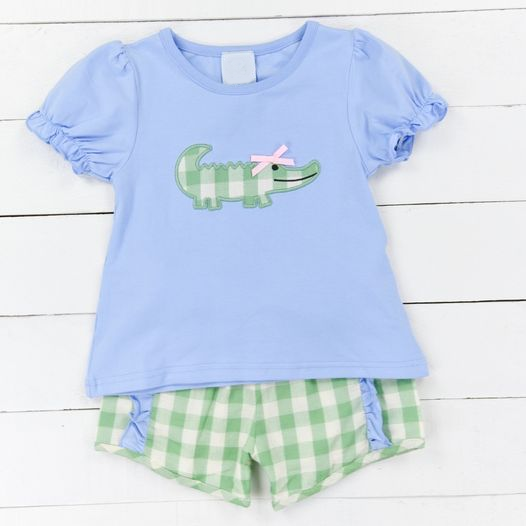pre sale  girls summer suit short sleeve top and plaid shorts