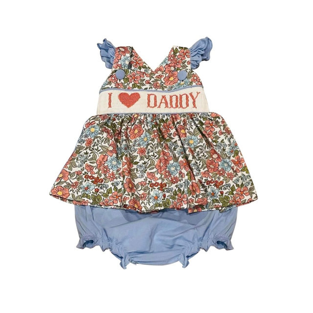 pre sale  girls summer suit flying sleeve top  and shorts  with embroidery hearts print