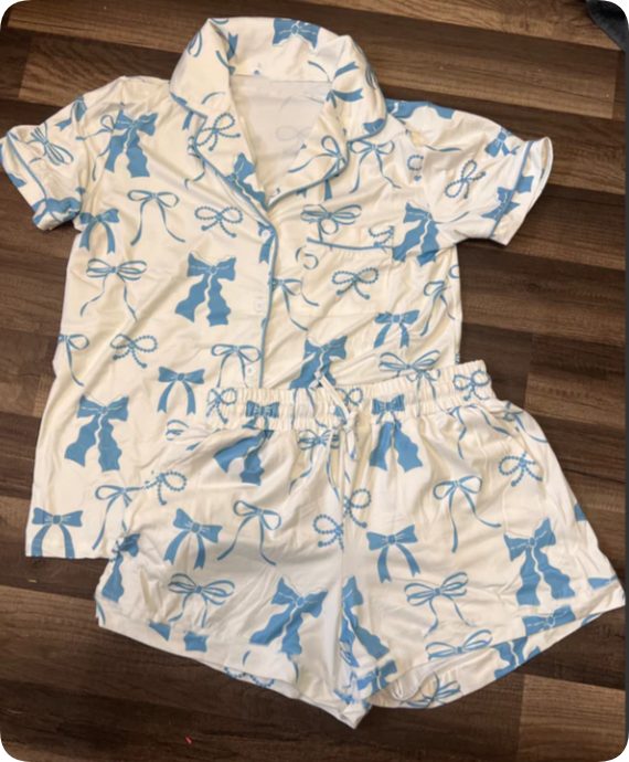 3.3 yan White short-sleeved shorts pajama set with blue bow pattern