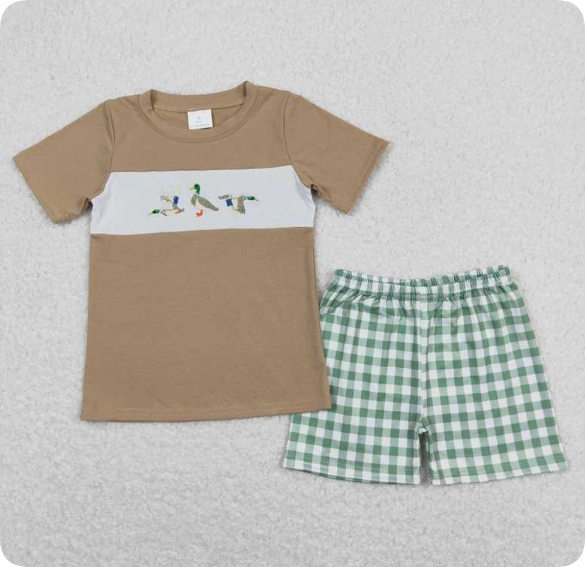 BSSO0608 3.7y Embroidered duck light brown short-sleeved green and white plaid shorts suit