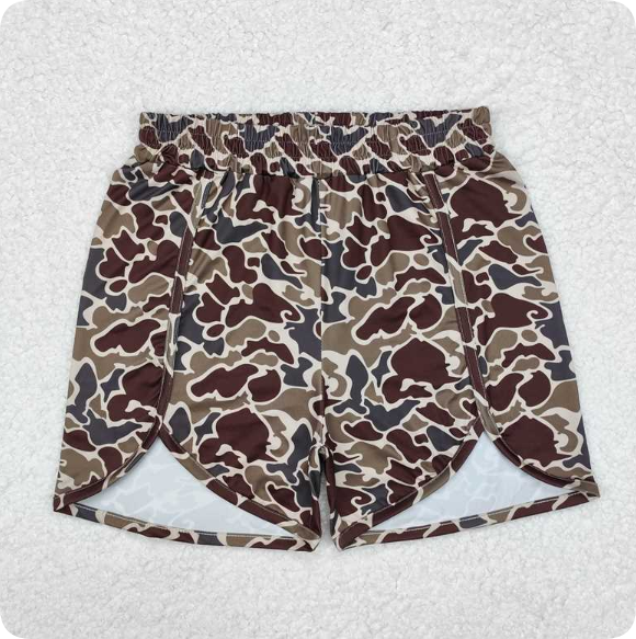 SS0367  7.4y  Adult female camouflage brown green shorts
