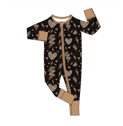 9.27y (moq 8)Baby Girls Leopard Hearts Lights Zipper Footie Rompers