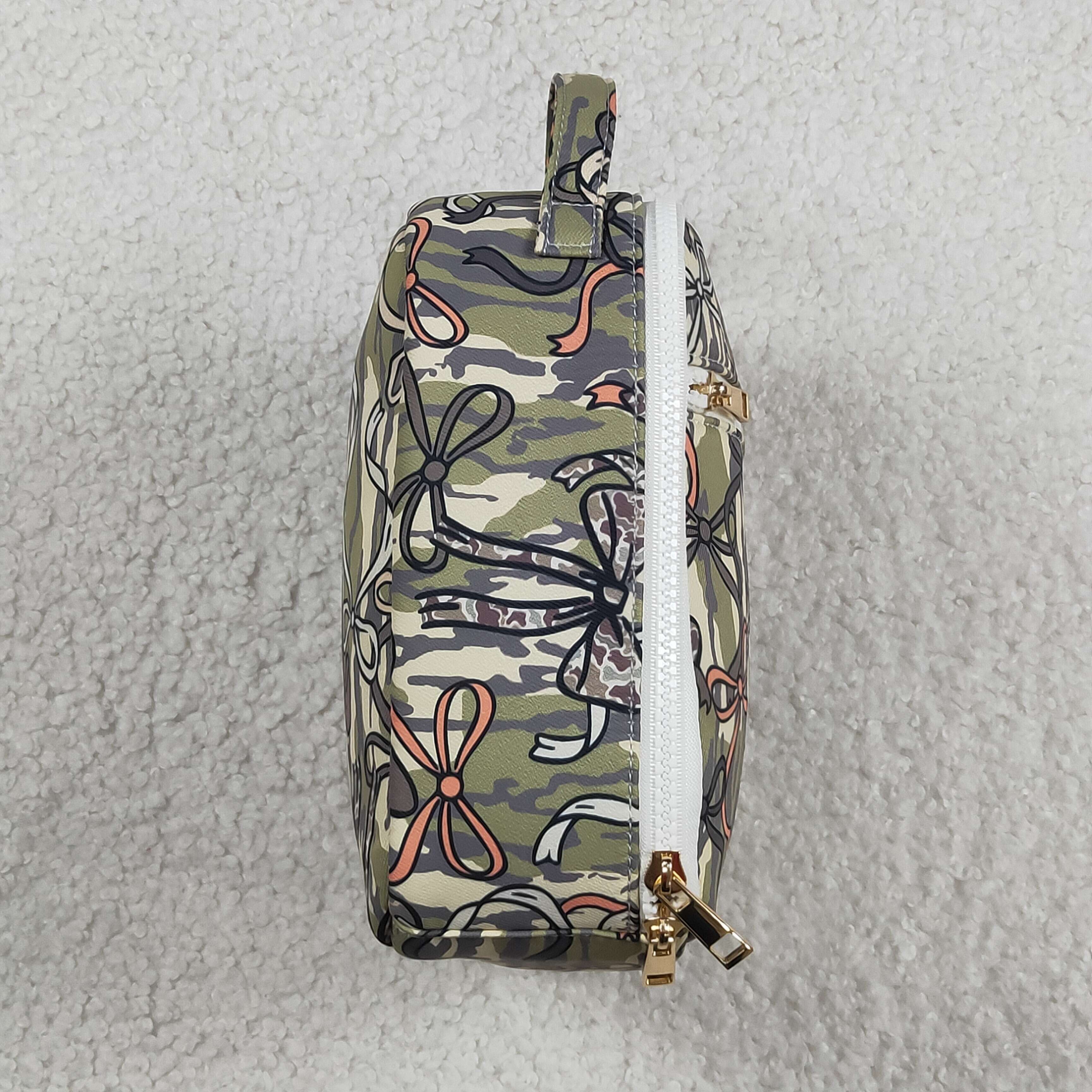 BA0393 CAMO Green bows zipper lunch box